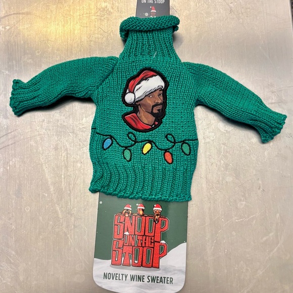Snoop On The Stoop Novelty wine Sweater - Picture 1 of 8